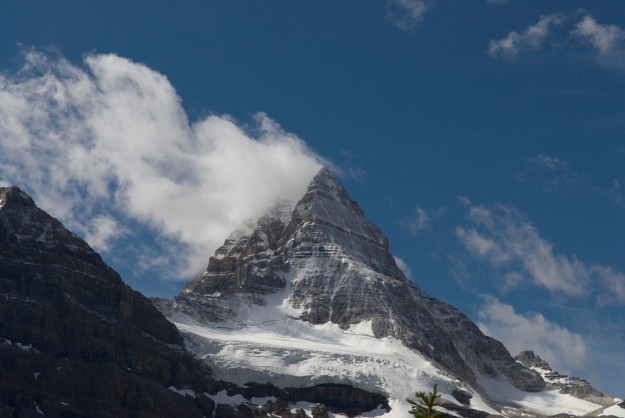 Mount Assiniboine, sometimes called Canada's Matterhorn (but seriously, doesn't it deserved its own name?)